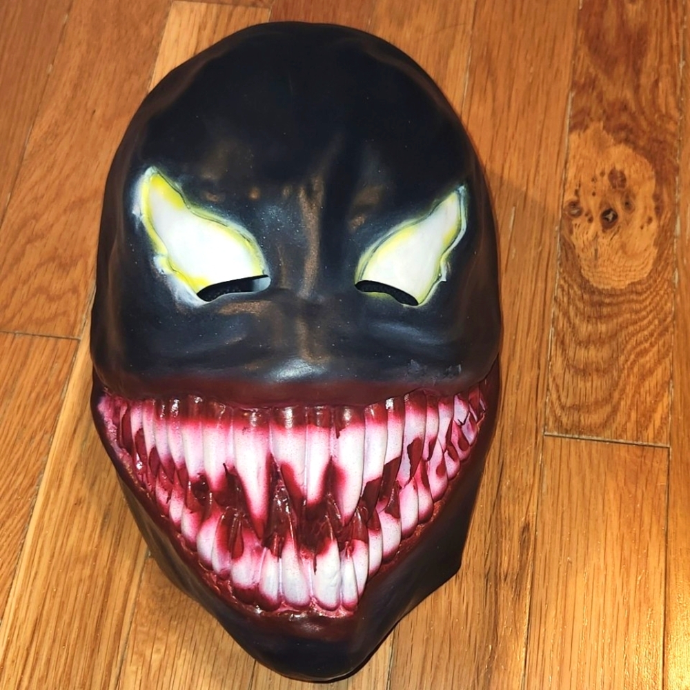 VENOM MASK ADULT UNISEX WILD FREAKY LOOKING SOFT COSPLAY DRESS UP COSTUME OSFM